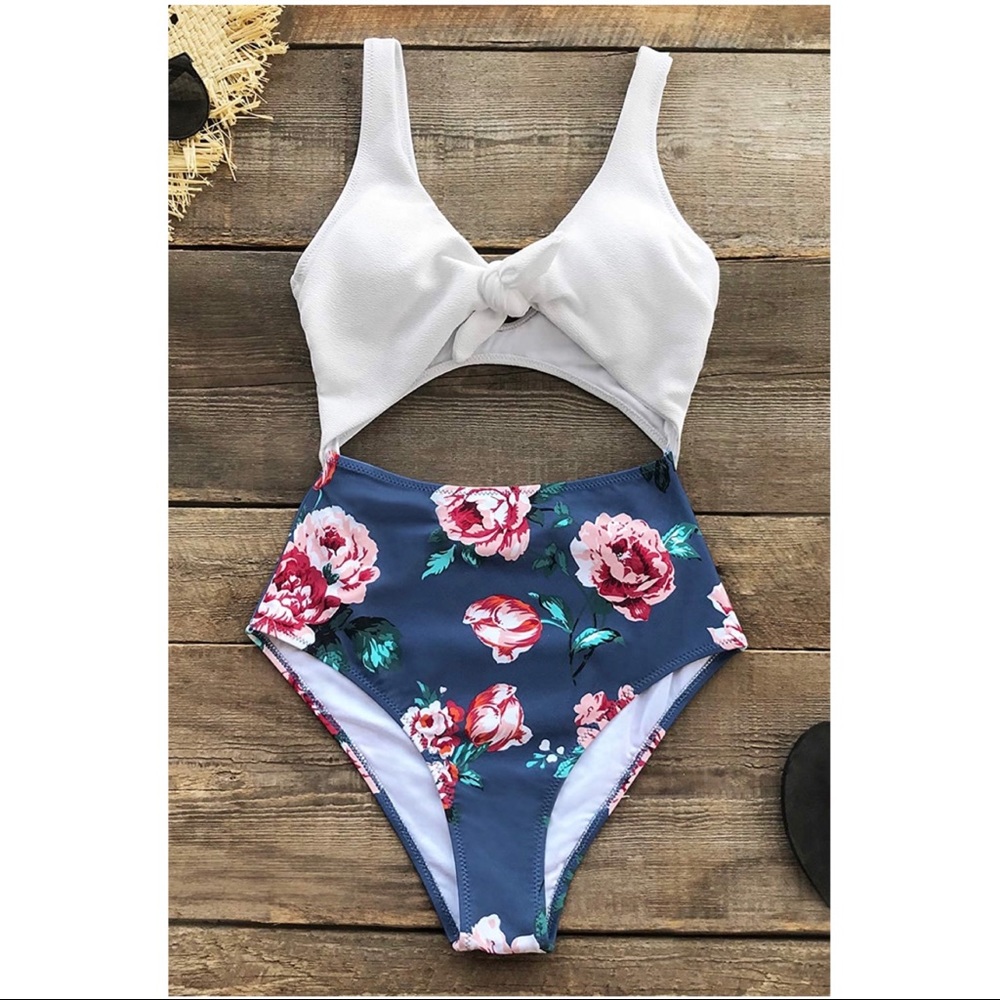 Cupshe White and Floral Knotted One Piece Swimsuit
